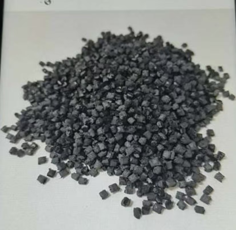 Graphene thermal conductive composite plastic pellets